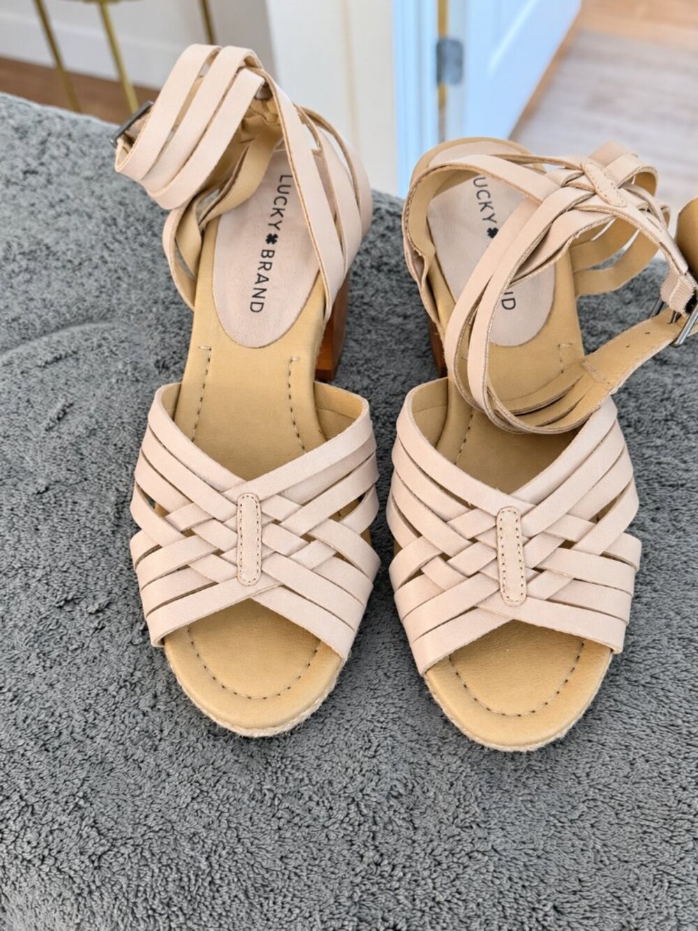 Lucky Brand Woven Block Heel Sandals Size 6.5 Blush Nude Ankle Wrap